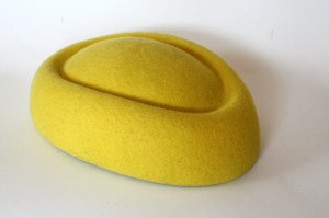 Pillbox boat fascinator - Yellow